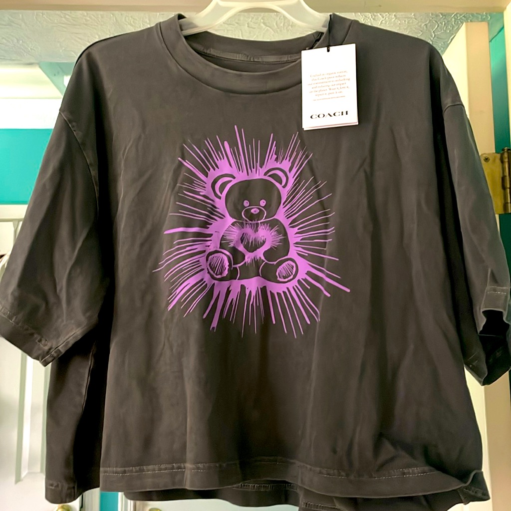 Coach Rave Bear Cropped Tee Shirt. Nwt